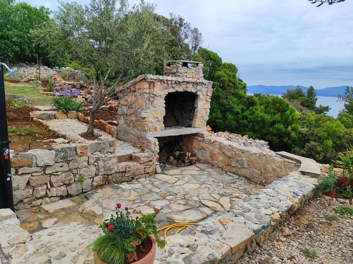 Villa Weekend House Olive Garden Donje Selo na Šolti Exterior foto